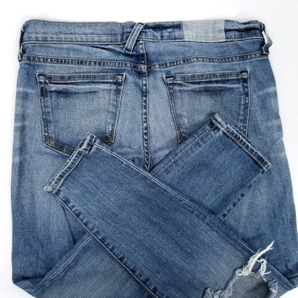 Textile Elizabeth and James Ankle Jeans Ozzy Destroyed Distressed Sz 29 Med Wash